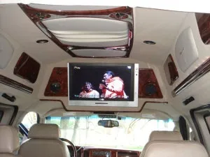 Мінівен кадилак експресс (cadillac escalade express), прокат мікроавтобуса кадилак Ескалейд на