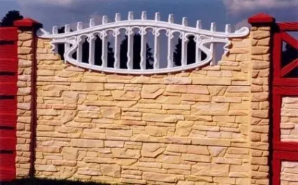 Монтаж секційних парканів, фото фарбування бетонного паркану (монтаж) Монтаж секційних парканів, фото фарбування бетонного паркану