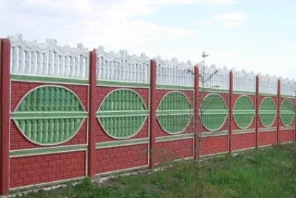Монтаж секційних парканів, фото фарбування бетонного паркану (монтаж) Монтаж секційних парканів, фото фарбування бетонного паркану