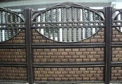 Монтаж секційних парканів, фото фарбування бетонного паркану (зборів) Монтаж секційних парканів, фото фарбування бетонного паркану