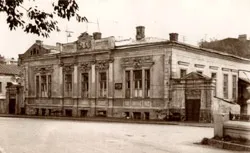Московські переміщення або історія одного училища (історія) Московські переміщення або історія одного училища