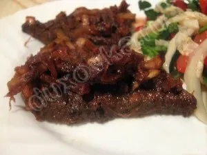 М'ясо з солоними огірками - рецепт з покроковими фото (м'ясо солоними огірками) М'ясо з солоними огірками - рецепт з покроковими фото
