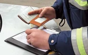 Чи можна не підписувати протокол гибдд