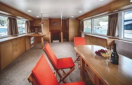 Motor boat & amp; yachting журнал про яхти і катерах (yachting) Motor boat & amp; yachting журнал про яхти і катерах