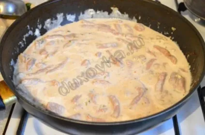 М'ясо з солоними огірками - рецепт з покроковими фото (яловичина з солоними огірками) М'ясо з солоними огірками - рецепт з покроковими фото