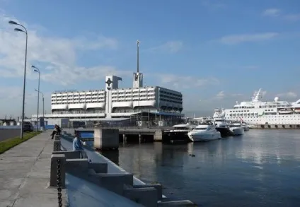 Морський вокзал на площі слави в Харкові (морської) Морський вокзал на площі слави в Харкові
