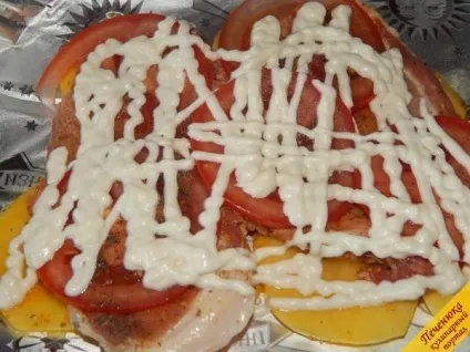 М'ясо у фользі в духовці з картоплею (покроковий рецепт з фото)