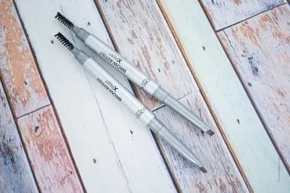Новинки l - oreal paris олівці, набір для брів, консилер (infallible waterproof gel crayon) Новинки l - oreal paris олівці, набір для брів, консилер