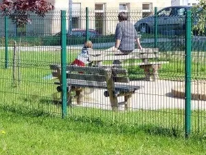 Огорожа прибудинкової території багатоквартирного будинку по закону (багатоквартирного) Огорожа прибудинкової території багатоквартирного будинку по закону