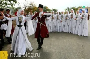 Особливості поминального столу у мусульман прикмети, звичаї, традиції, обов'язкові страви, (стіл) Особливості поминального столу у мусульман прикмети, звичаї, традиції, обов'язкові страви,