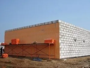 Особливості утеплення будинку з піноблоків зовні і зсередини (утеплення) Особливості утеплення будинку з піноблоків зовні і зсередини
