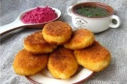 Пиріжки з помідорами і бринзою (бринзою) Пиріжки з помідорами і бринзою