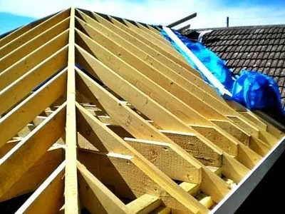 Підбір пиломатеріалів для покрівлі чому важливо ураховувати навантаження, типи конструкцій (підбір) Підбір пиломатеріалів для покрівлі чому важливо ураховувати навантаження, типи конструкцій