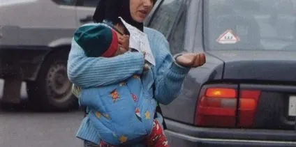Чому спить дитина завжди спить на руках у жебраків (руках) Чому спить дитина завжди спить на руках у жебраків