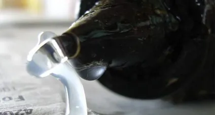 Чому клей клеїть, відповідь на питання (клей) Чому клей клеїть, відповідь на питання