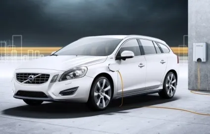 Заряджає гібрид - автомобіль найближчого майбутнього (Volvo Plug Hybrid) Заряджає гібрид - автомобіль найближчого майбутнього