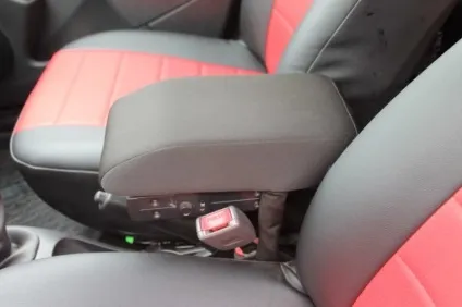 Підлокітник на renault duster - вибір і установка (металевій ніжці бару) Підлокітник на renault duster - вибір і установка