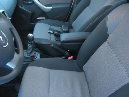 Підлокітник на renault duster - вибір і установка (металевій ніжці бару) Підлокітник на renault duster - вибір і установка
