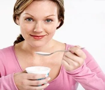 Користь кефіру на ніч для схуднення (користь) Користь кефіру на ніч для схуднення