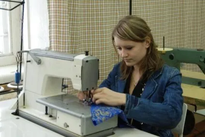 Професія швачки особливості (Заробітна плата швачки) Професія швачки особливості