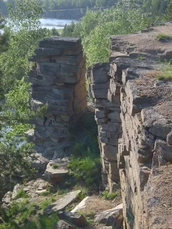Розповідь про Луганські кар'єри - наш урал