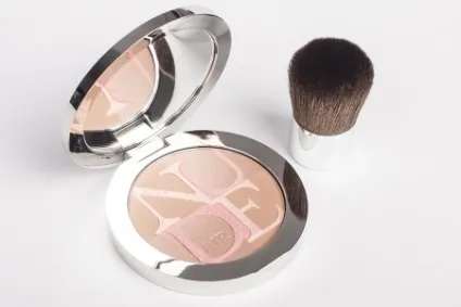 Пудра dior відгуки про нові матирующих засобах diorskin nude air luminizer і diorskin forever (матирующих) Пудра dior відгуки про нові матирующих засобах diorskin nude air luminizer і diorskin forever