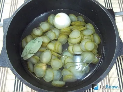 Рецепт м'ясо з солоними огірками (м'ясо з огірками) Рецепт м'ясо з солоними огірками