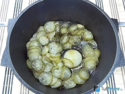Рецепт м'ясо з солоними огірками (м'ясо з огірками) Рецепт м'ясо з солоними огірками