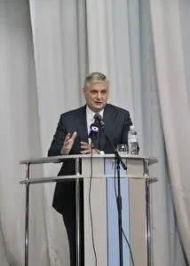 український експерт необхідно визнати, що насправді ПМР - це Україна, а Україна - це ПМР - (справі) український експерт необхідно визнати, що насправді ПМР - це Україна, а Україна - це ПМР -