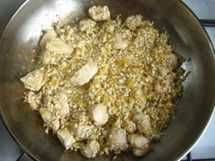 Різотто з куркою і грибами - покроковий рецепт з фото на (приготування їжі) Різотто з куркою і грибами - покроковий рецепт з фото на