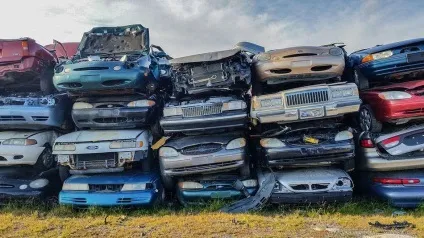 Найбільша авторазборка в світі, або як помирають автомобілі в Америці, чорт забирай (тільки один шлях) Найбільша авторазборка в світі, або як помирають автомобілі в Америці, чорт забирай