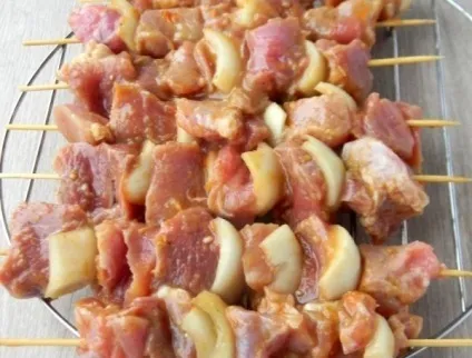 Шашлик в аерогрилі (з свинини, з курки) рецепти з фото