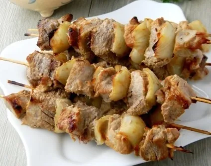 Шашлик в аерогрилі (з свинини, з курки) рецепти з фото