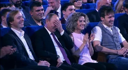 З ким сидів путин на квн 55 років (квн 55 років) З ким сидів путин на квн 55 років