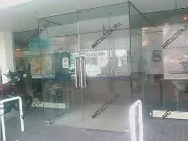 Скляна вхідна група скляна