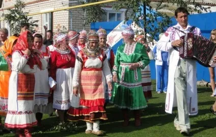 Традиції чуваської весілля - обряди і ритуали, народні костюми молодят, фото і відео (молодят) Традиції чуваської весілля - обряди і ритуали, народні костюми молодят, фото і відео