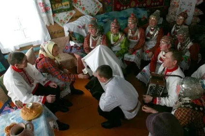 Традиції чуваської весілля - обряди і ритуали, народні костюми молодят, фото і відео (звичаї) Традиції чуваської весілля - обряди і ритуали, народні костюми молодят, фото і відео