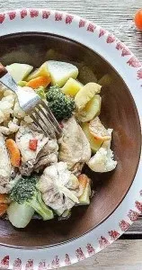 Тушкована курка з овочами в мультиварці 1