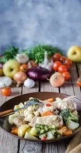 Тушкована курка з овочами в мультиварці 1