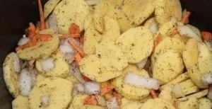 Тушкована курка з овочами в мультиварці 1