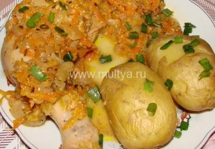 Тушкована курка з овочами в мультиварці (тушкована) Тушкована курка з овочами в мультиварці