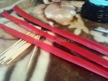 Тюльпани з гофрованого паперу