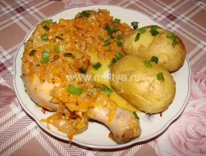 Тушкована курка з овочами в мультиварці (овочами) Тушкована курка з овочами в мультиварці