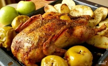 Качка, фарширована яблуками - покроковий рецепт з фото на