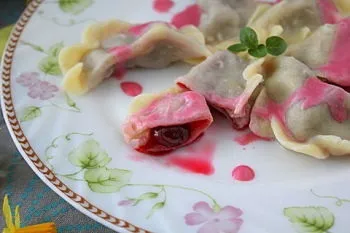 Вареники з замороженої вишнею - рецепт з покроковими фото (вишнею) Вареники з замороженої вишнею - рецепт з покроковими фото