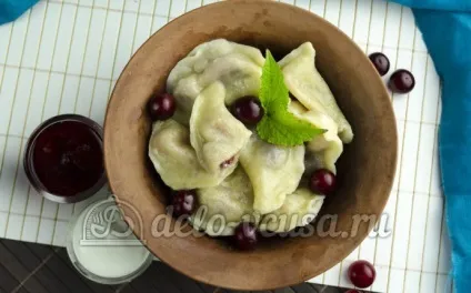 Вареники з вишнею рецепт з покроковими фото (вареники з вишнями) Вареники з вишнею рецепт з покроковими фото