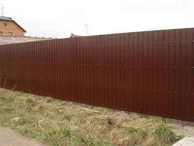 Види зборів для дачі порівняльний огляд різних огороджень (види) Види зборів для дачі порівняльний огляд різних огорож