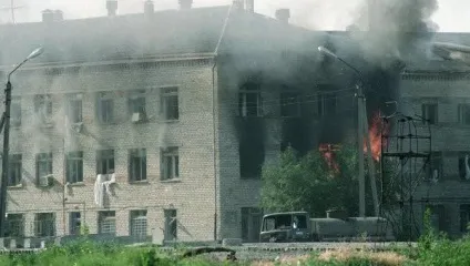 В якому році стався теракт в Будьонівську (стався) В якому році стався теракт в Будьонівську