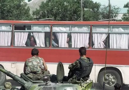 В якому році стався теракт в Будьонівську (стався) В якому році стався теракт в Будьонівську