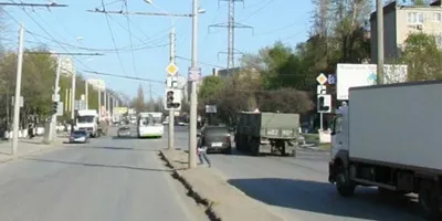 Водіння автомобіля, проїзд перехресть, проїзд нерегульованих перехресть, безпечне управління (водіння) Водіння автомобіля, проїзд перехресть, проїзд нерегульованих перехресть, безпечне управління